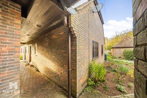 Photo 15- click for photo gallery